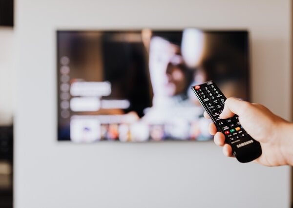 4 motivos para sua TV não estar ligando
